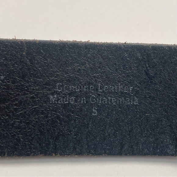 Black Leather Men’s Old Navy Belt - Picture 11 of 13